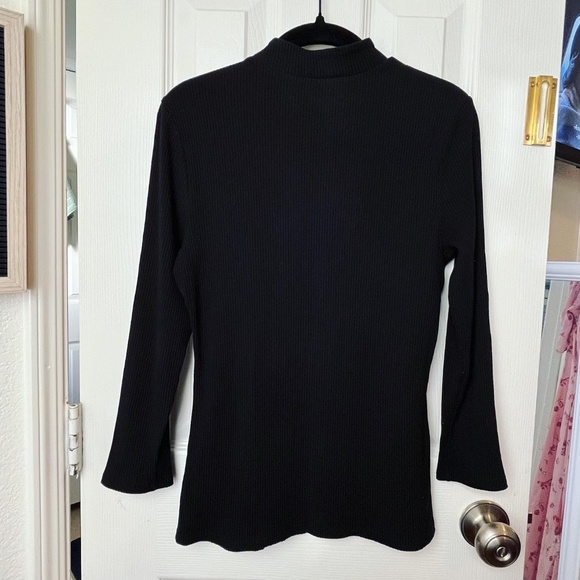 Express mock neck top - Picture 4 of 4